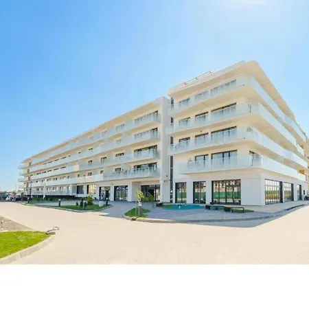 Polanki Aqua Z Bezplatnym Basenem, Bawialnia, Parkingiem I Fitness 科沃布热格